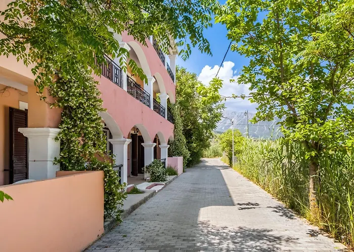 Apartment Aias Pondi